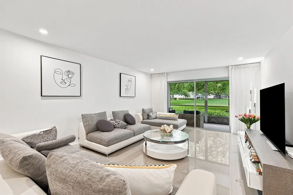 2405 Antigua Circle #L1 Coconut Creek, FL 33066