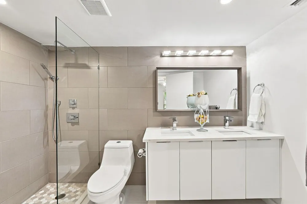 2405 Antigua Circle #L1 Coconut Creek, FL 33066