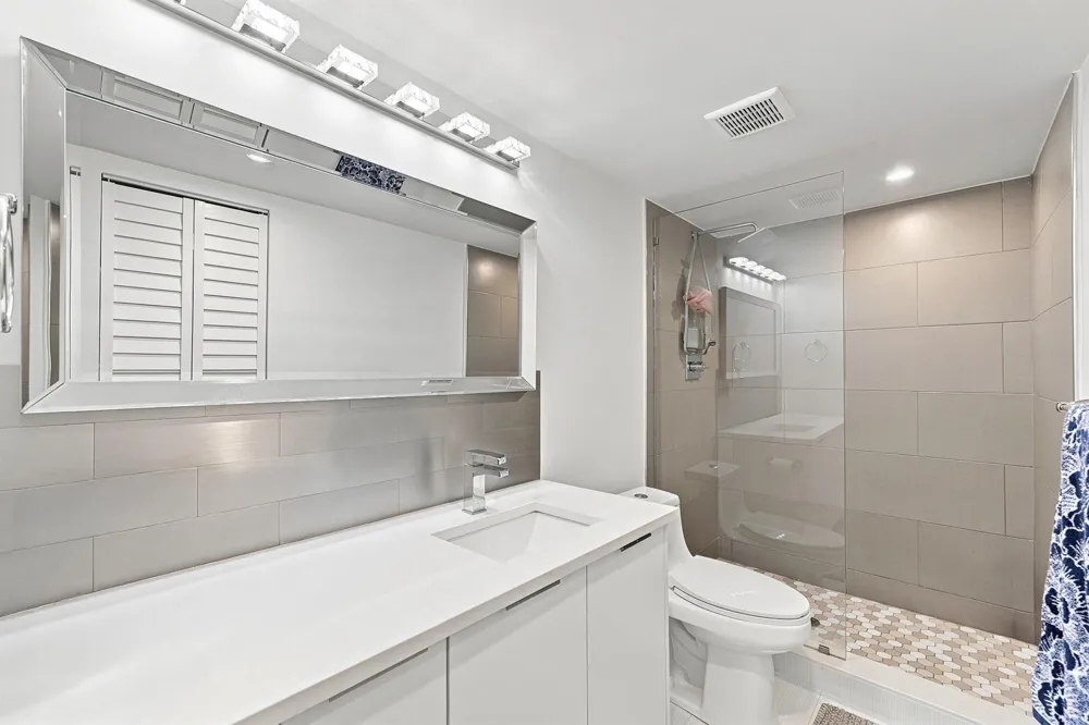 2405 Antigua Circle #L1 Coconut Creek, FL 33066
