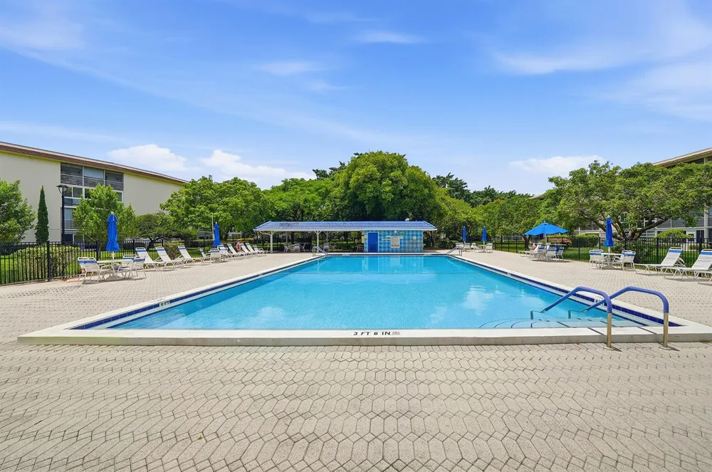 2405 Antigua Circle #L1 Coconut Creek, FL 33066