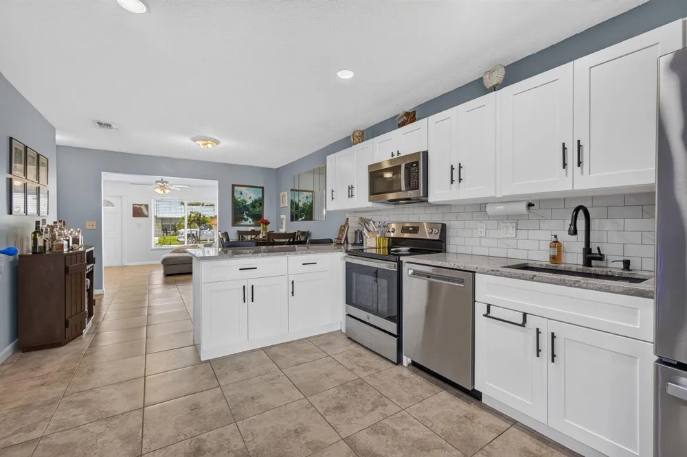 8717 SE SANDY LANE Hobe Sound, FL 33455