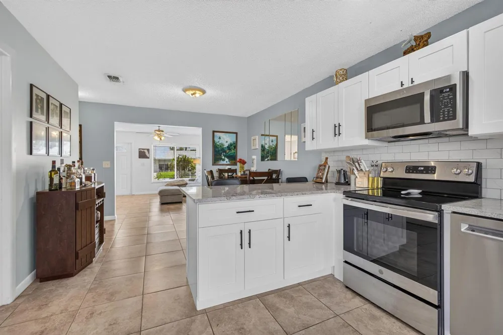 8717 SE SANDY LANE Hobe Sound, FL 33455
