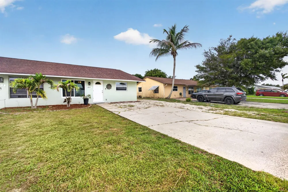 8717 SE SANDY LANE Hobe Sound, FL 33455
