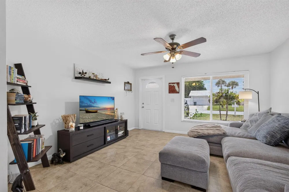 8717 SE SANDY LANE Hobe Sound, FL 33455