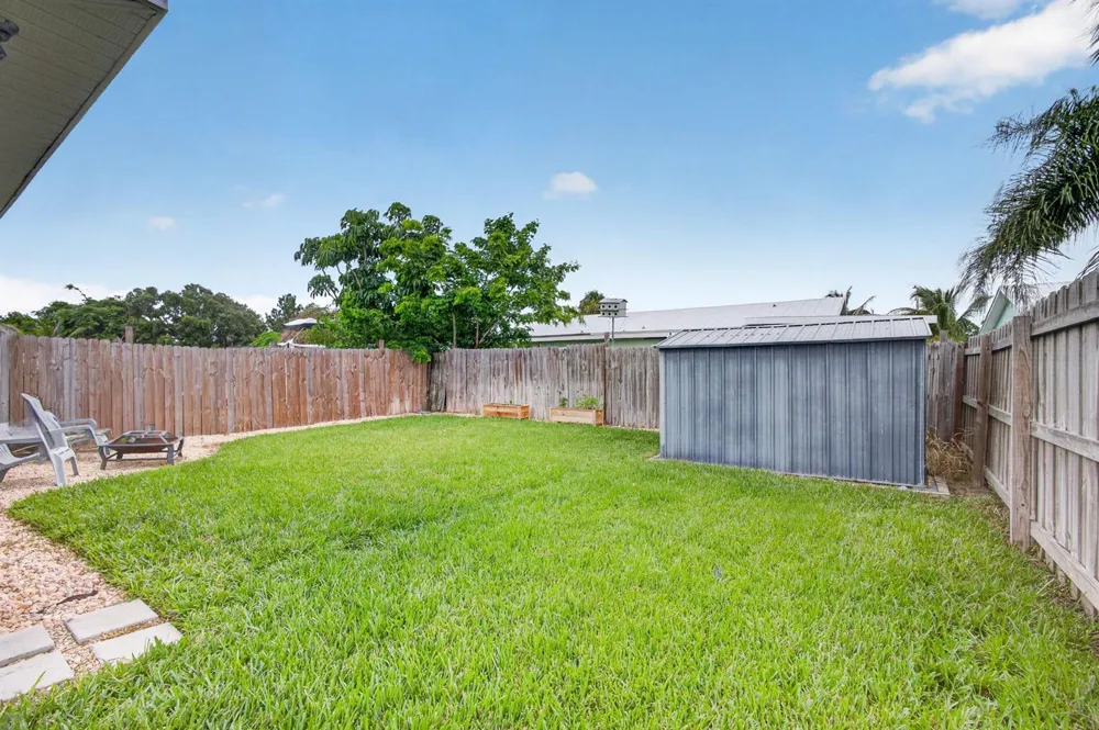 8717 SE SANDY LANE Hobe Sound, FL 33455