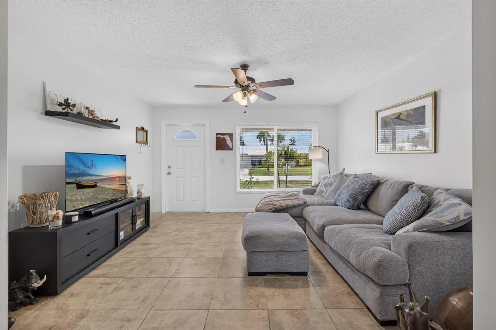 8717 SE SANDY LANE Hobe Sound, FL 33455