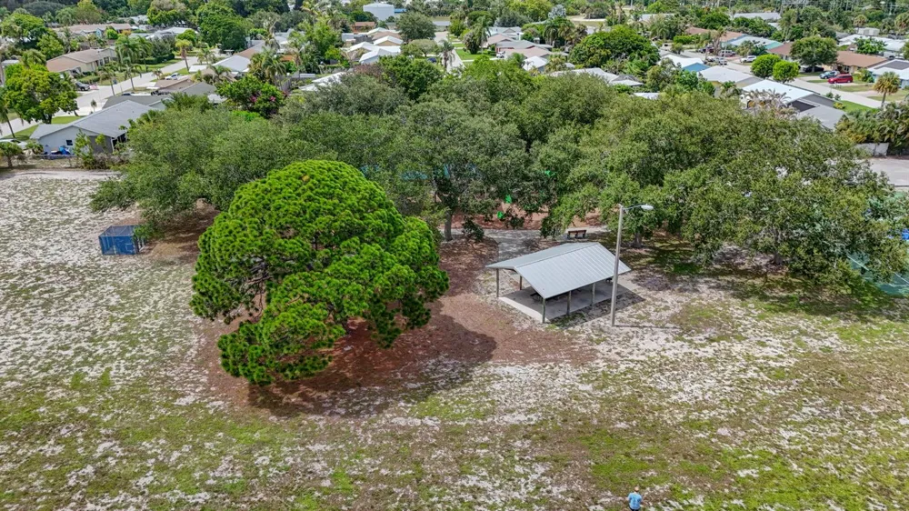 8717 SE SANDY LANE Hobe Sound, FL 33455