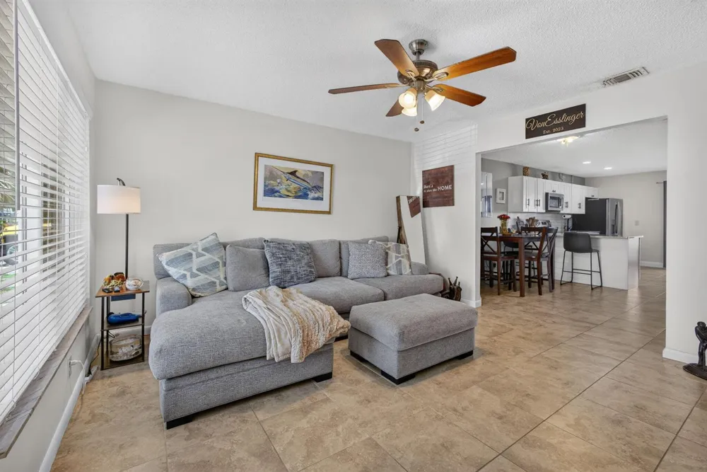 8717 SE SANDY LANE Hobe Sound, FL 33455