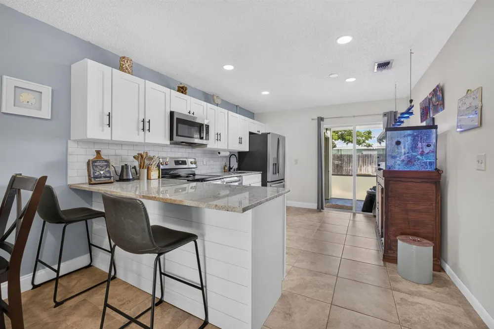 8717 SE SANDY LANE Hobe Sound, FL 33455