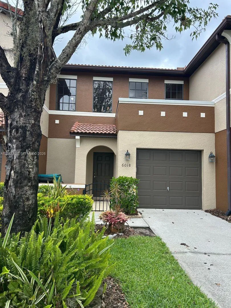6018 TIVOLI GARDENS BLVD Orlando, FL 32829