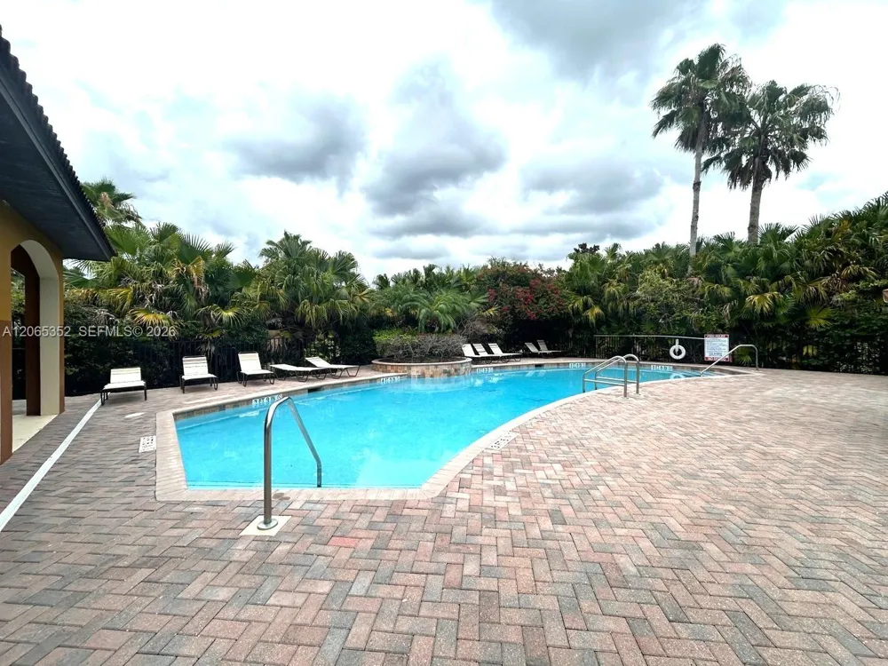 6018 TIVOLI GARDENS BLVD Orlando, FL 32829