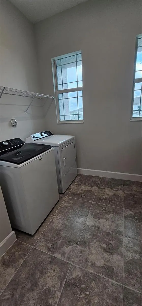 5461 EMPIRE DRIVE 