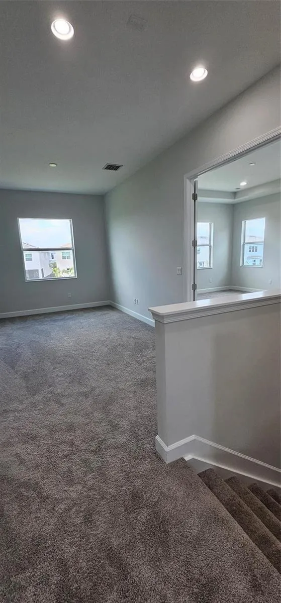 5461 EMPIRE DRIVE 