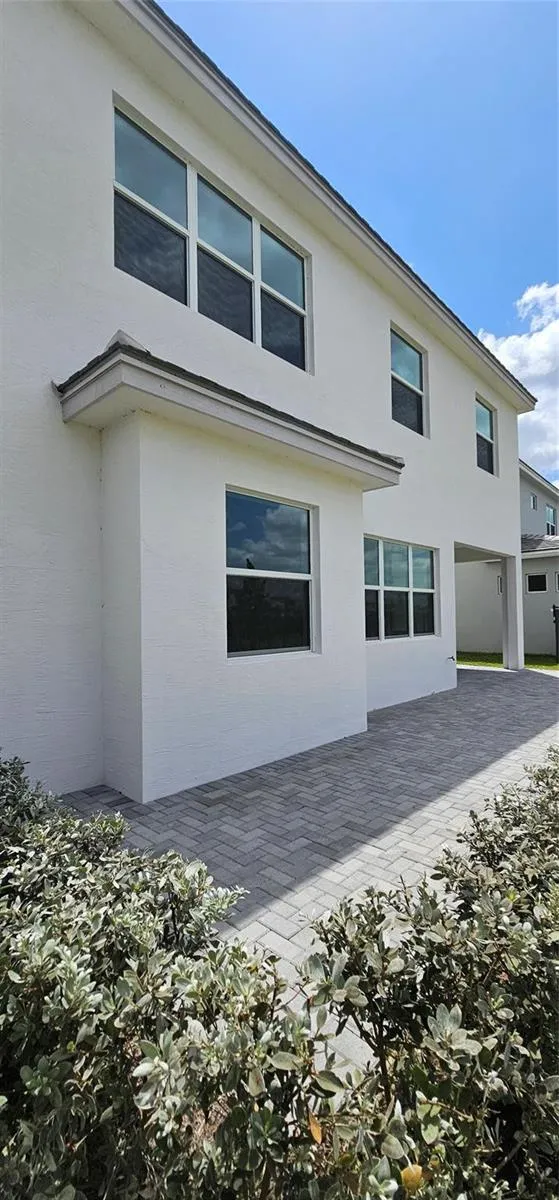 5461 EMPIRE DRIVE 