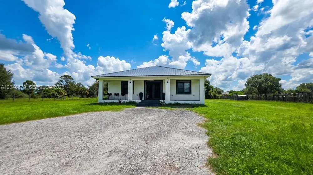525 Granja ST Clewiston, FL 33440