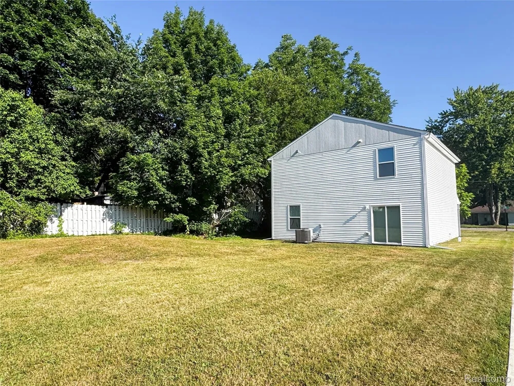 202 Partridge Lane Holly Township, MI 48442