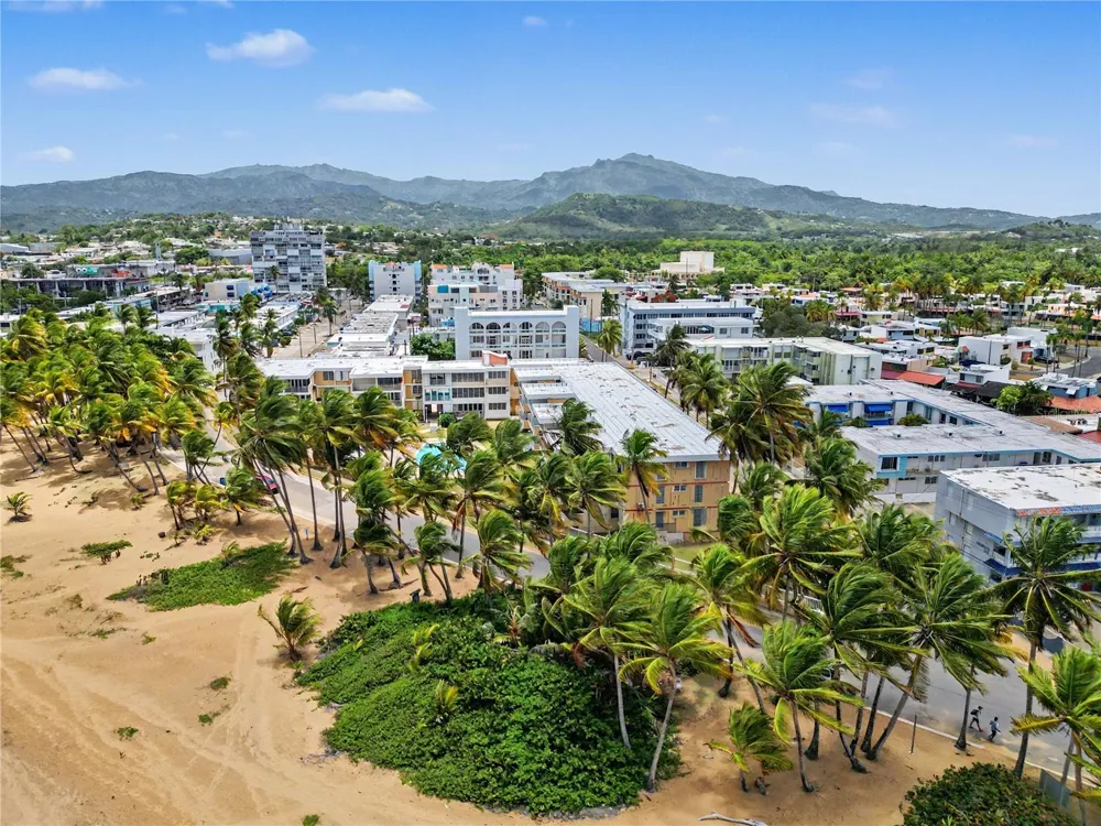 302 OCEAN DRIVE #302 Luquillo, PR 00773