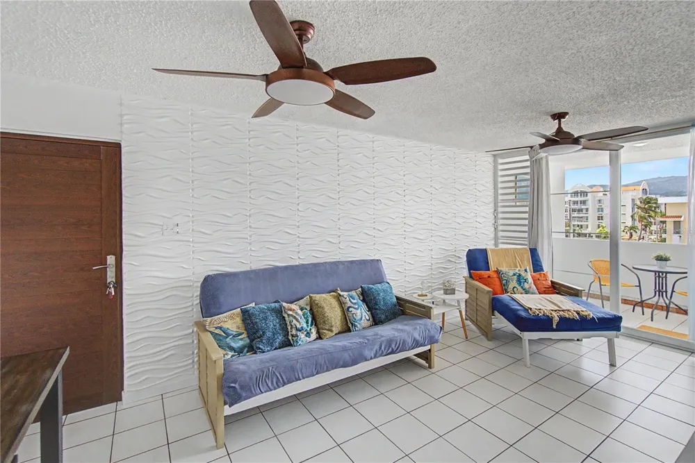 302 OCEAN DRIVE #302 Luquillo, PR 00773