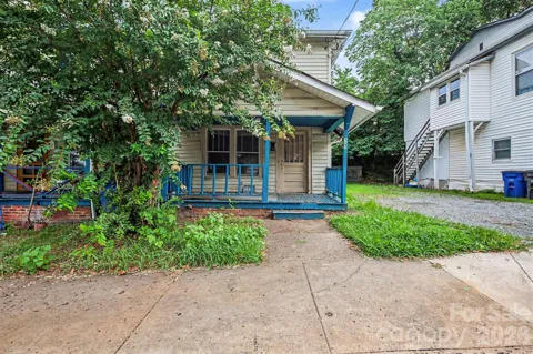 509 W 1st Street