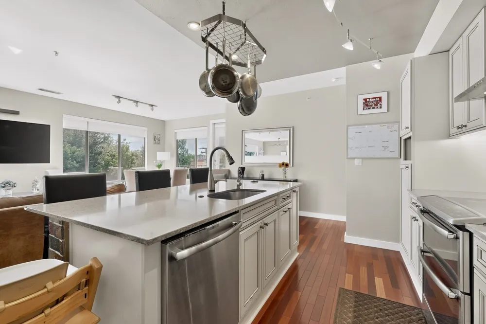 4040 Hall Street #201 Dallas, TX 75219
