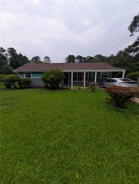 3221 Bobolink Drive