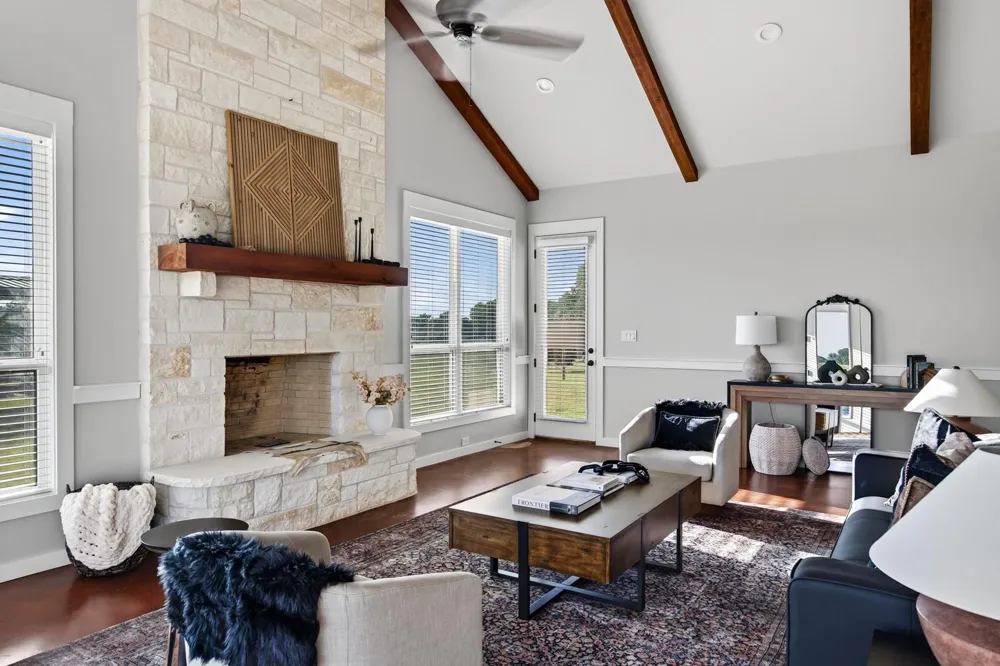 8437 Tottenham Road Chappell Hill, TX 77426