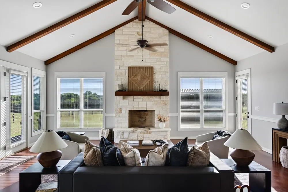 8437 Tottenham Road Chappell Hill, TX 77426