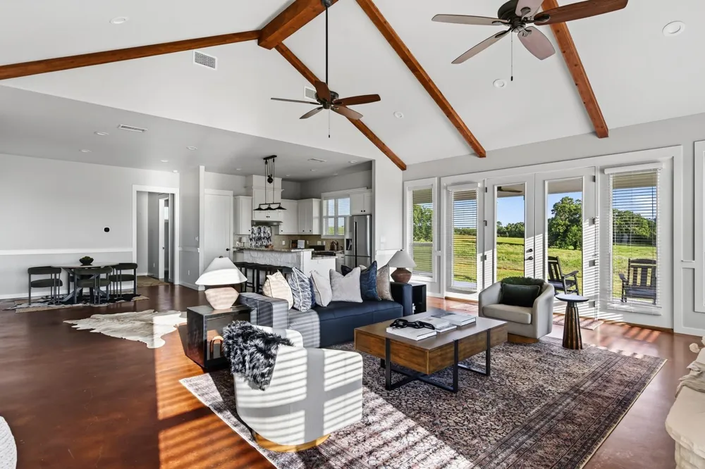 8437 Tottenham Road Chappell Hill, TX 77426