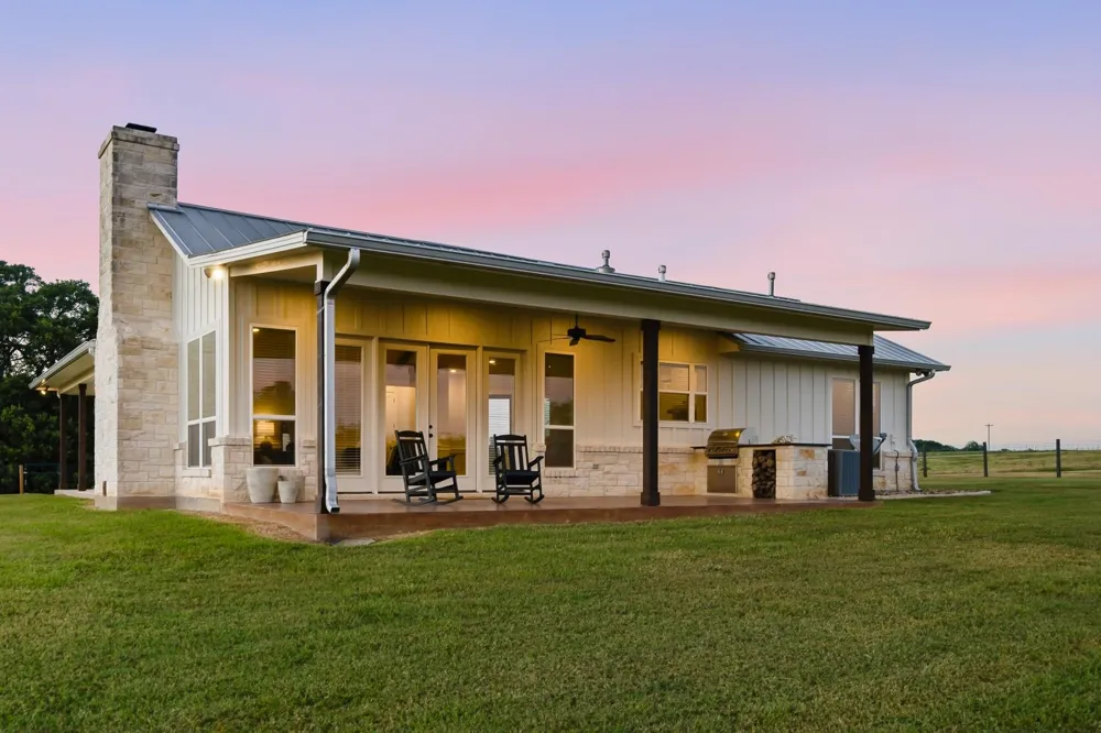 8437 Tottenham Road Chappell Hill, TX 77426