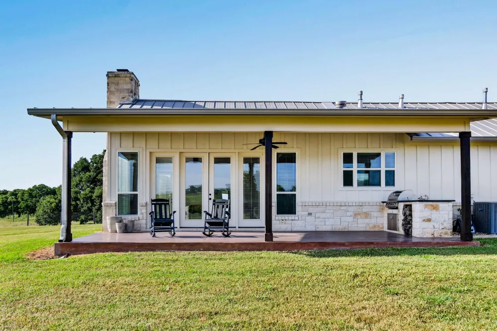 8437 Tottenham Road Chappell Hill, TX 77426