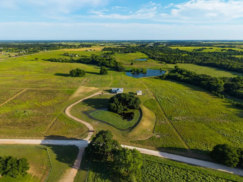 8437 Tottenham Road Chappell Hill, TX 77426