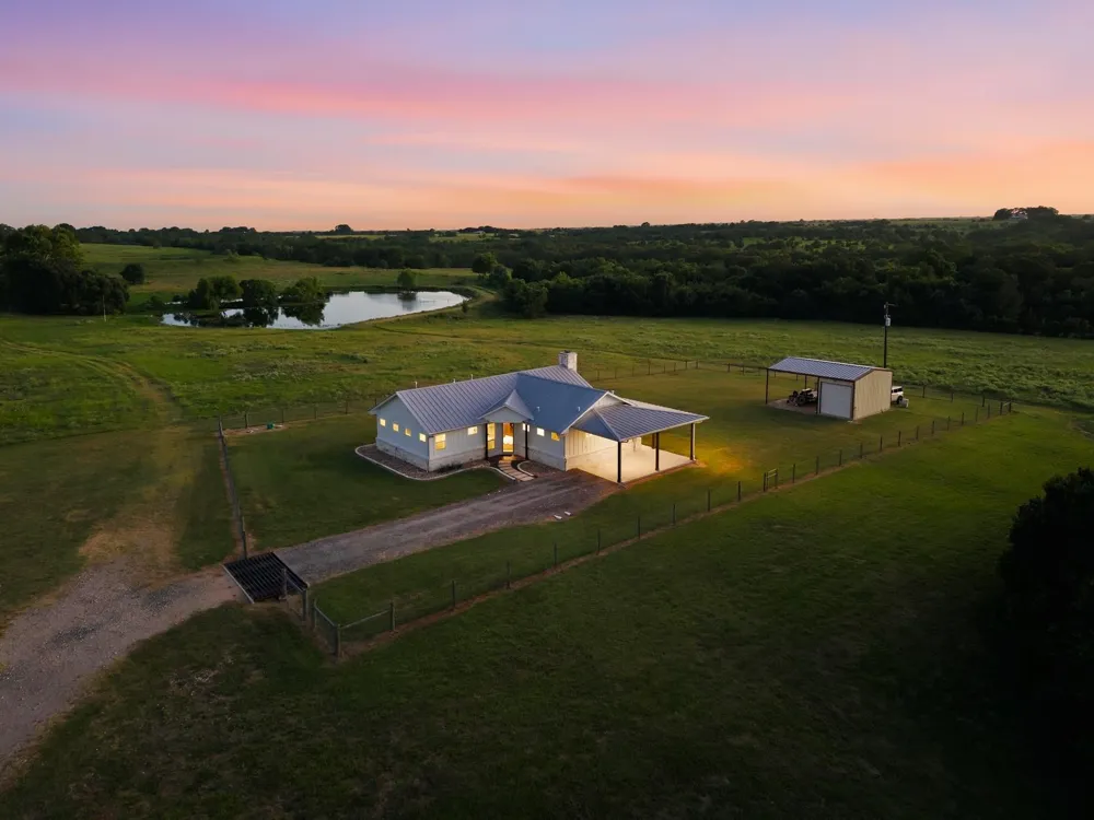 8437 Tottenham Road Chappell Hill, TX 77426