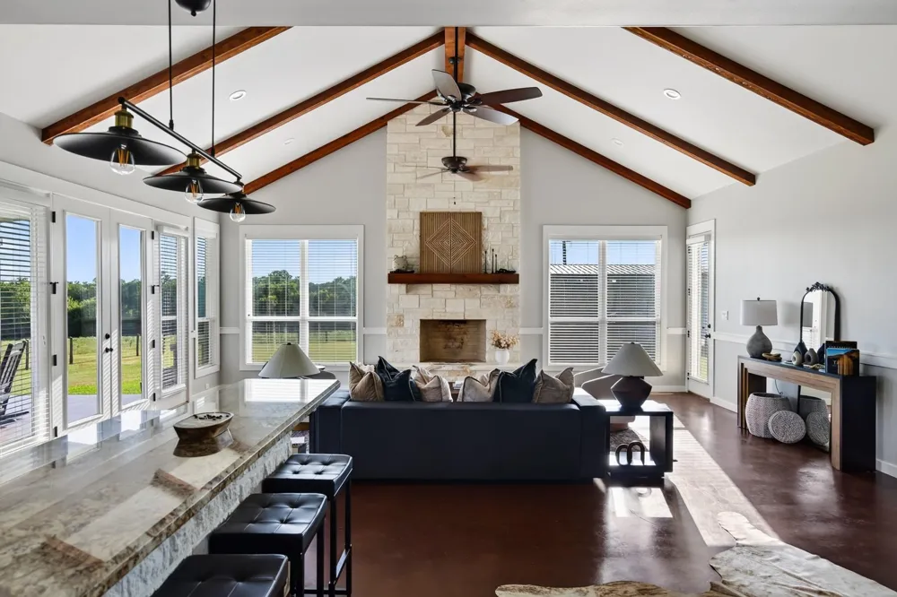 8437 Tottenham Road Chappell Hill, TX 77426