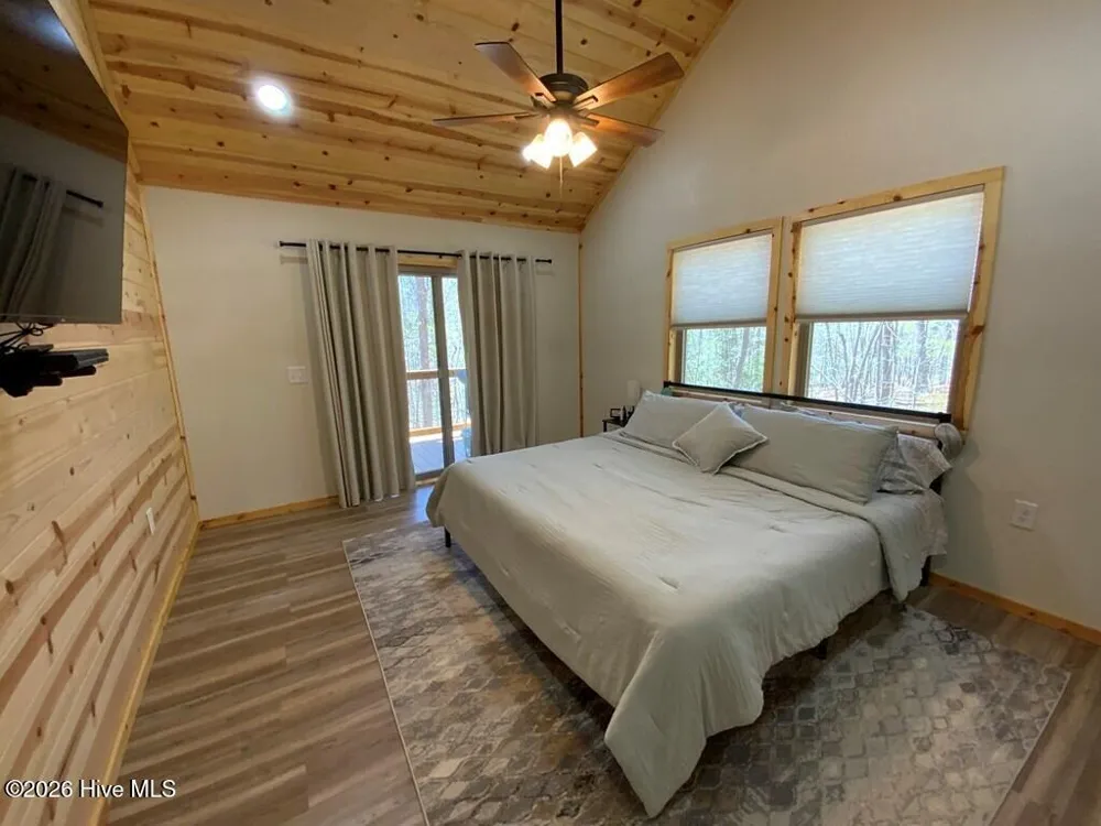 28 Copper Fox Corner Murphy, NC 28906