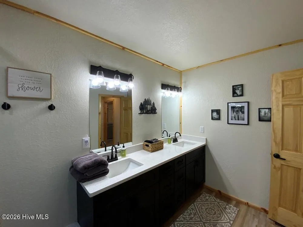 28 Copper Fox Corner Murphy, NC 28906
