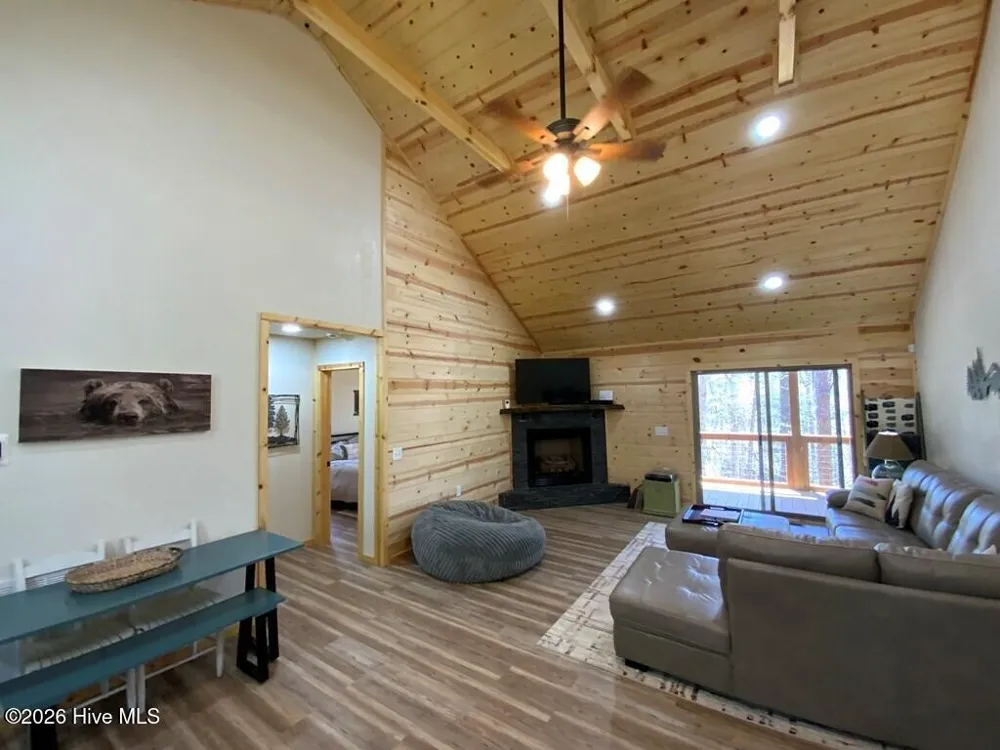 28 Copper Fox Corner Murphy, NC 28906