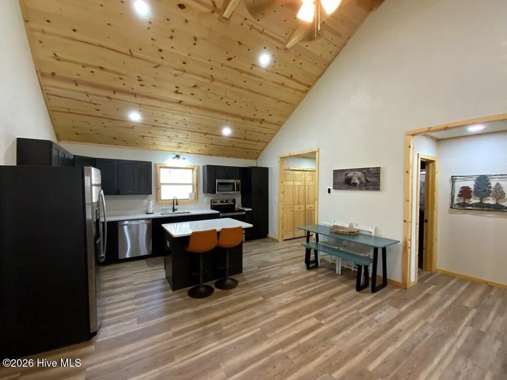 28 Copper Fox Corner Murphy, NC 28906