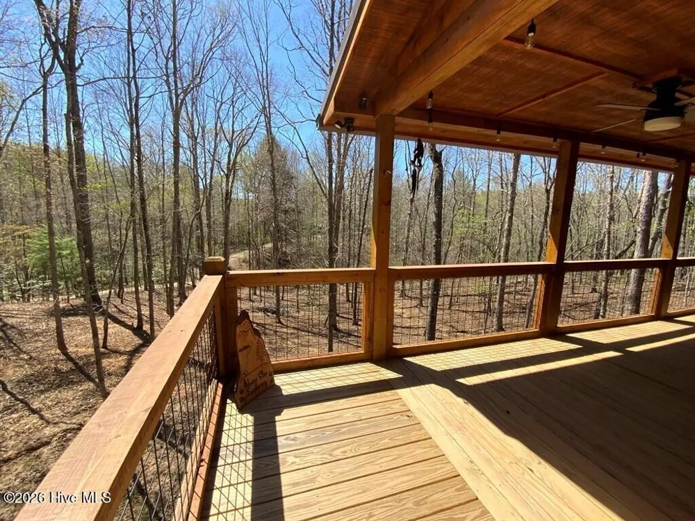 28 Copper Fox Corner Murphy, NC 28906
