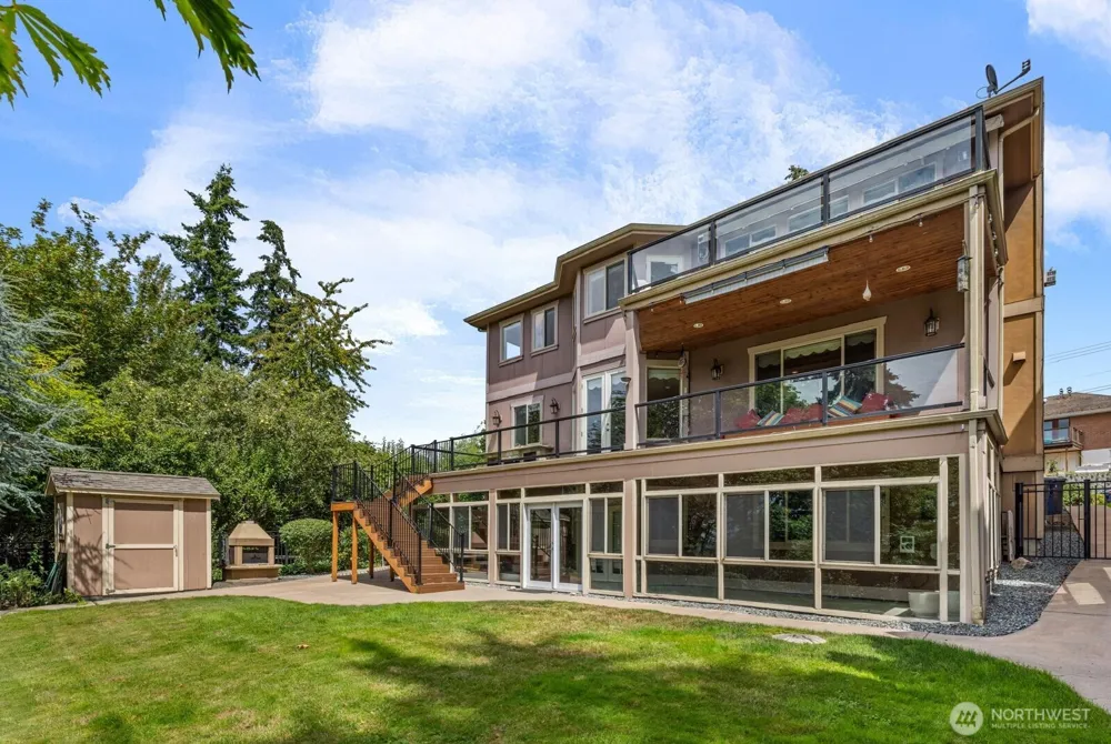 27145 11th Place S Des Moines, WA 98198