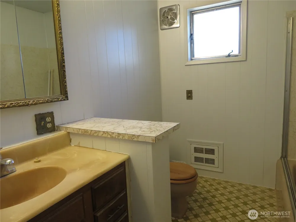 504 Solki Road Aberdeen, WA 98520