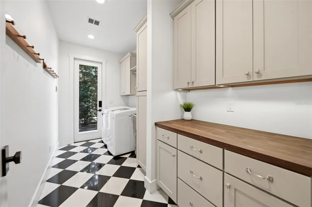 2501 WINTER PARK ROAD Winter Park, FL 32789