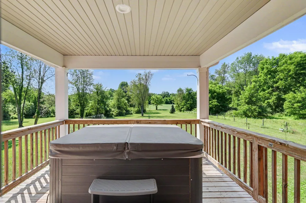 10064 Love Road Bellevue, MI 49021