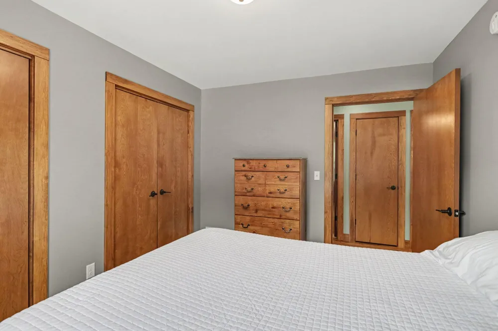10064 Love Road Bellevue, MI 49021