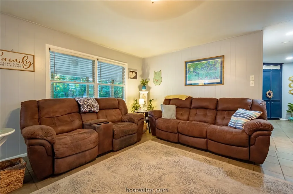 9 Valley View Hilltop Lakes, TX 77871
