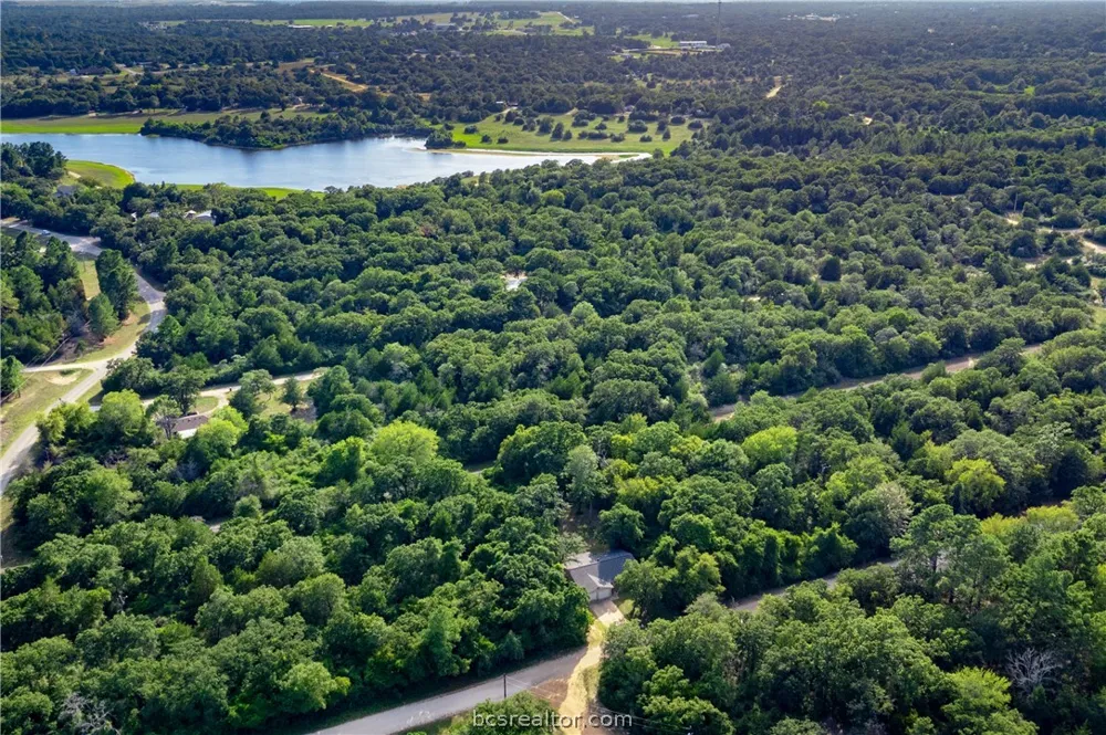 9 Valley View Hilltop Lakes, TX 77871