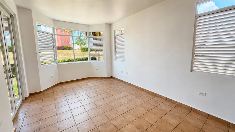A-46 PALMAS DR #1 Humacao, PR 00791