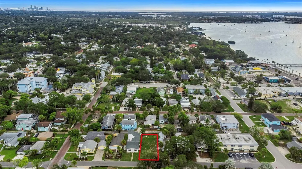 3020 CLINTON STREET S Gulfport, FL 33707