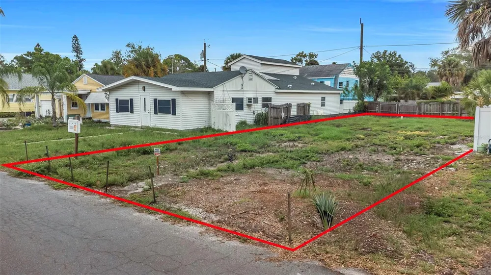 3020 CLINTON STREET S Gulfport, FL 33707