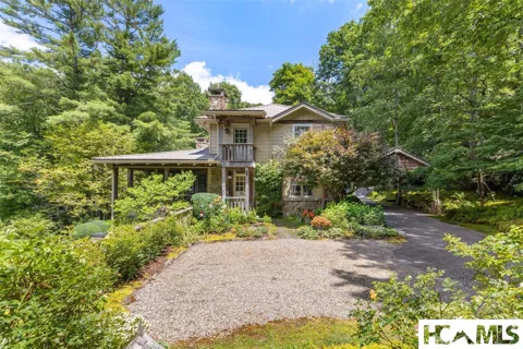 1094 Moorewood Road