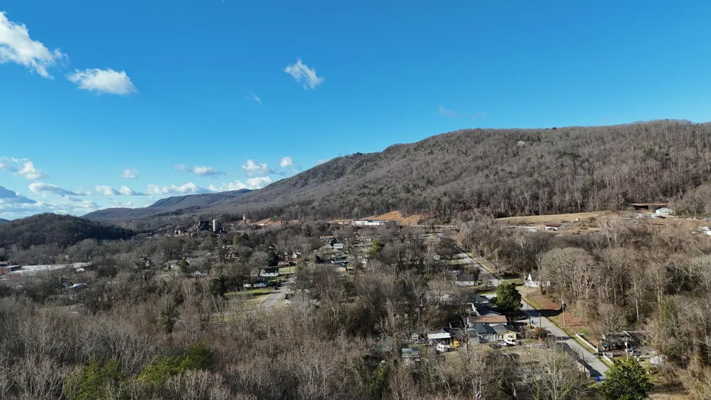822 W Bates Street Rockwood, TN 37854
